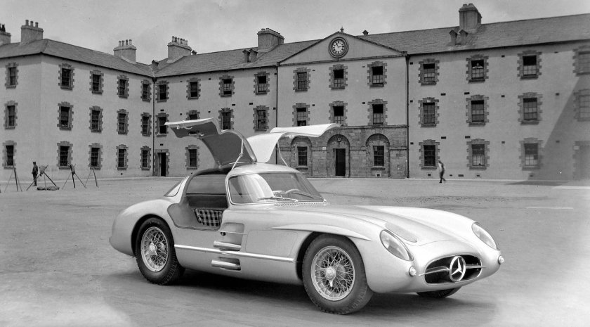 Mercedes-Benz 300 SLR
