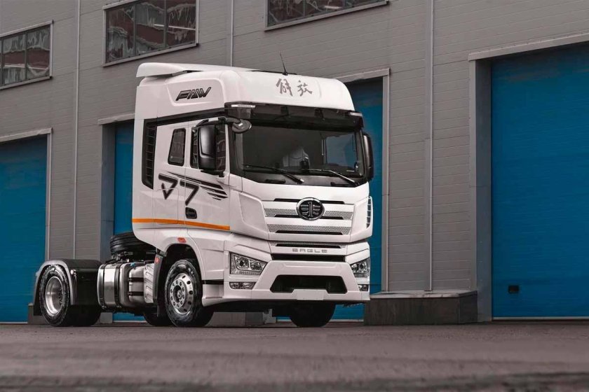 Седельный тягач FAW j7