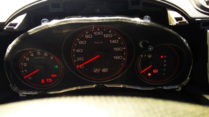 Приборная панель Honda Mobilio