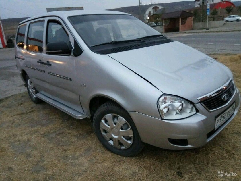 ВАЗ-2120 Надежда Приора