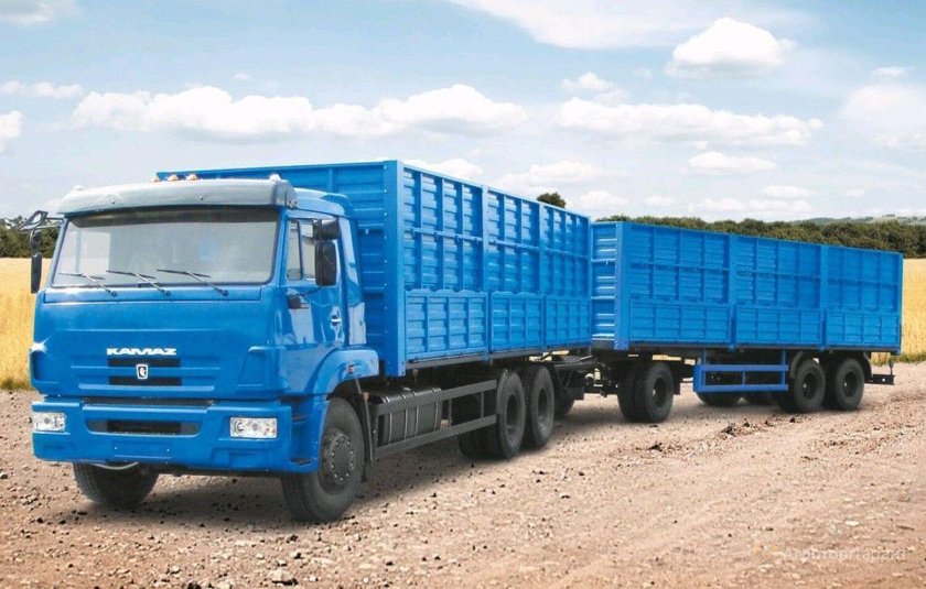 КАМАЗ 65117 зерновоз с прицепом
