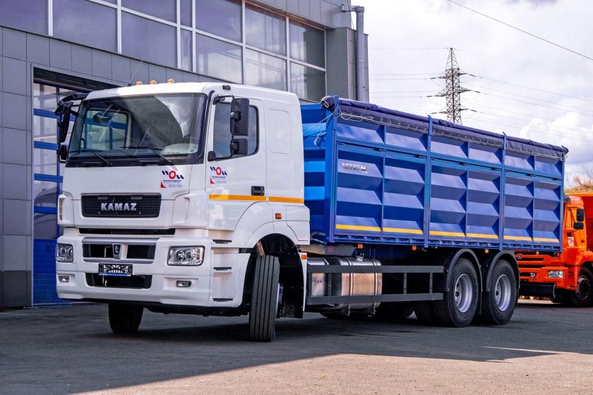 КАМАЗ 65207 зерновоз