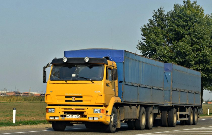КАМАЗ 6520 зерновоз мамонт