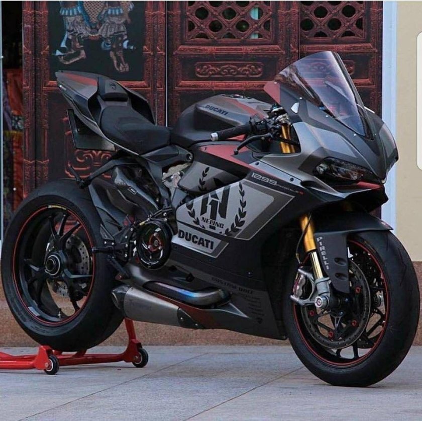 Мотоцикл Дукати Панигале