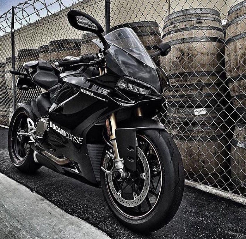 Дукати Блэк раша