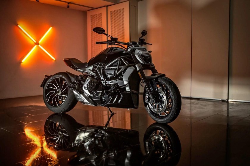 Мотоцикл Ducati Diavel s