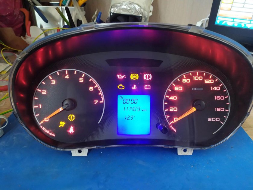 Пересвет приборной панели Гранта