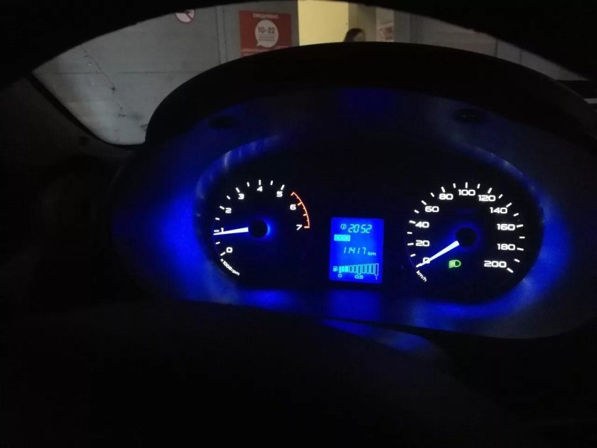 Пересвет приборной панели Лада Гранта