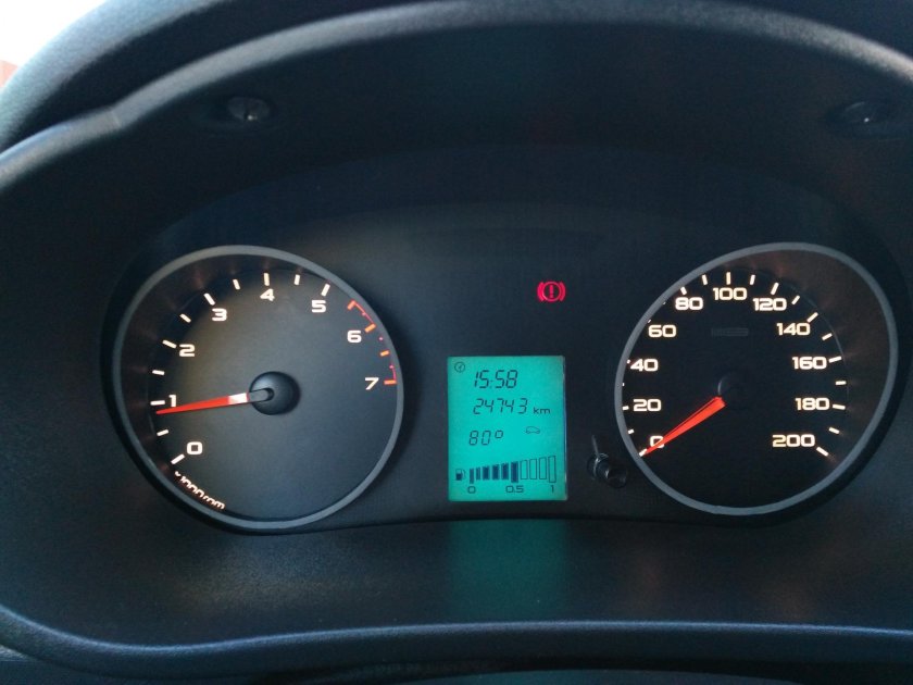 Тахометр Lada Granta