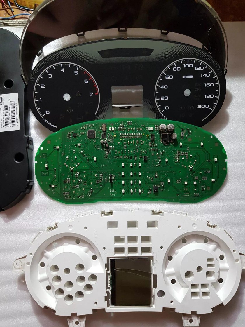 ВАЗ 2190 приборная панель