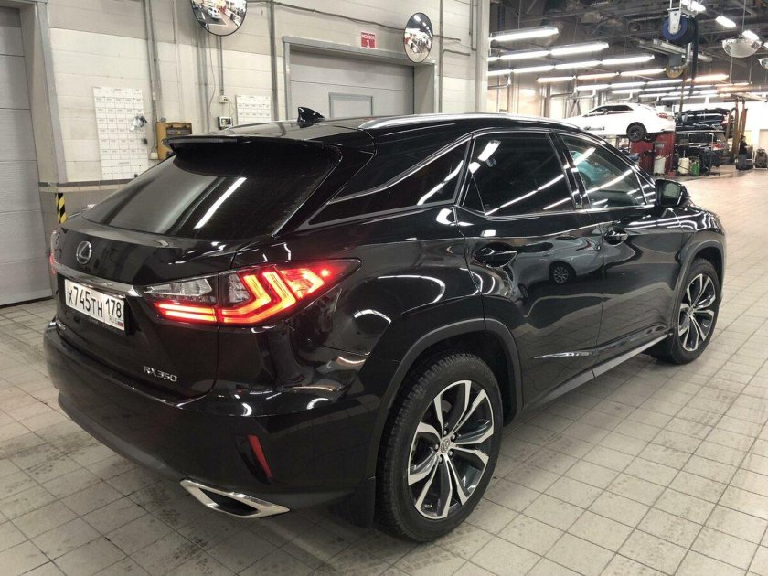 Лексус RX 2021 черный