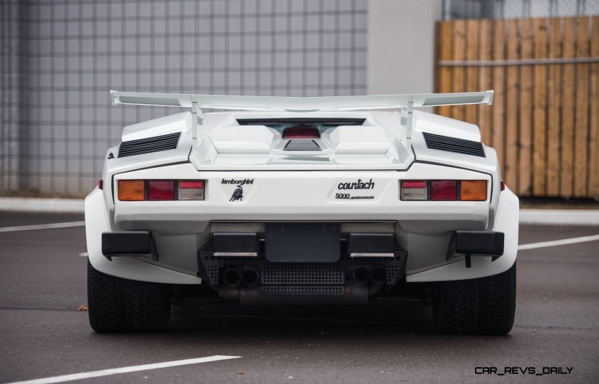 Lamborghini Countach lp5000 s