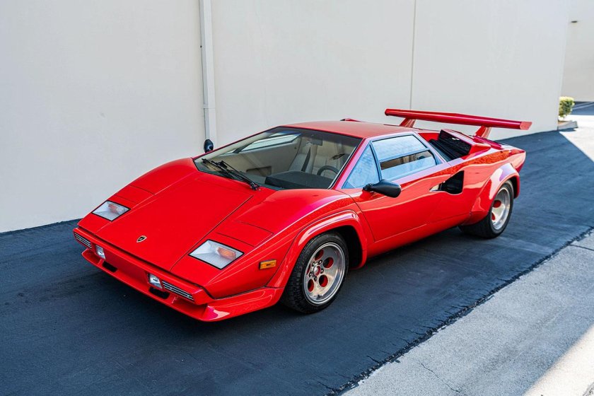 Lamborghini Countach lp400 s