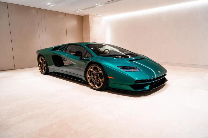 Lamborghini Aventador lp700-4