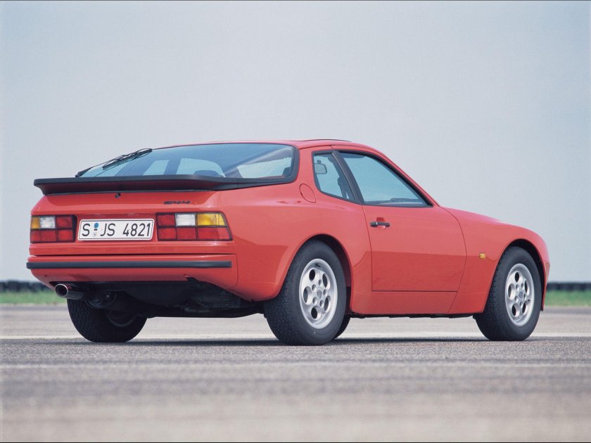 Porsche 944 1982