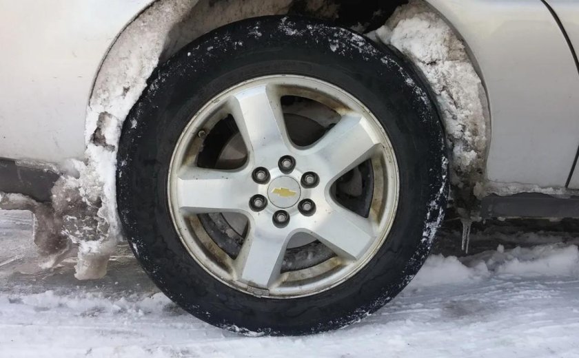 Налипание снега на колеса машины