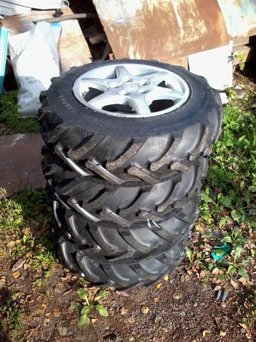 Тракторная резина r15