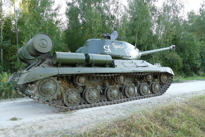 Танки семейства кв