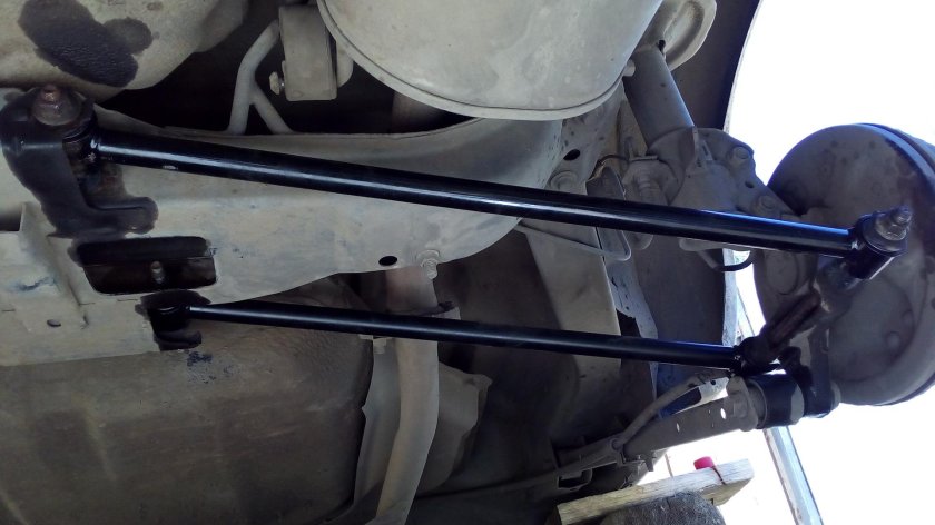 Задний стабилизатор Mazda Premacy 2003