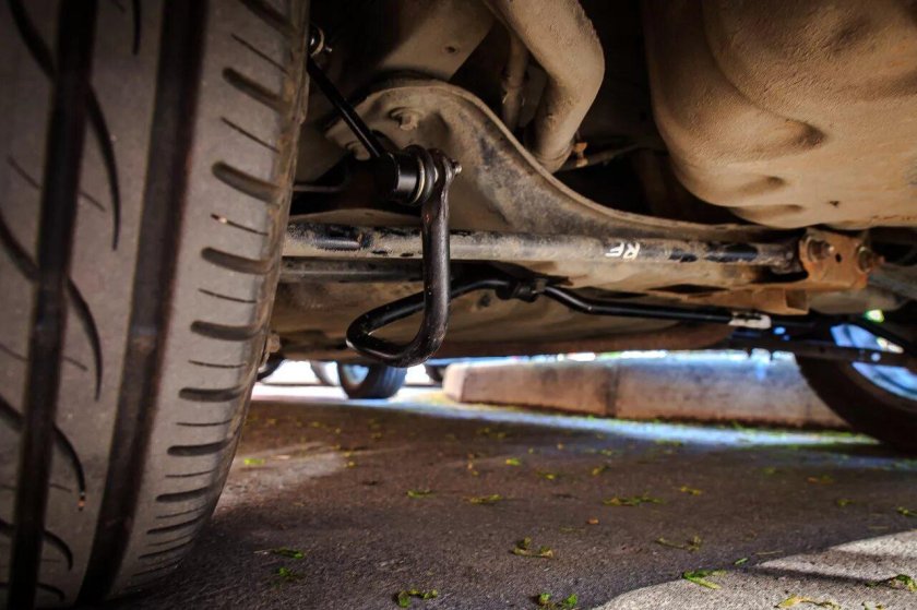 Задний стабилизатор Мазда Премаси