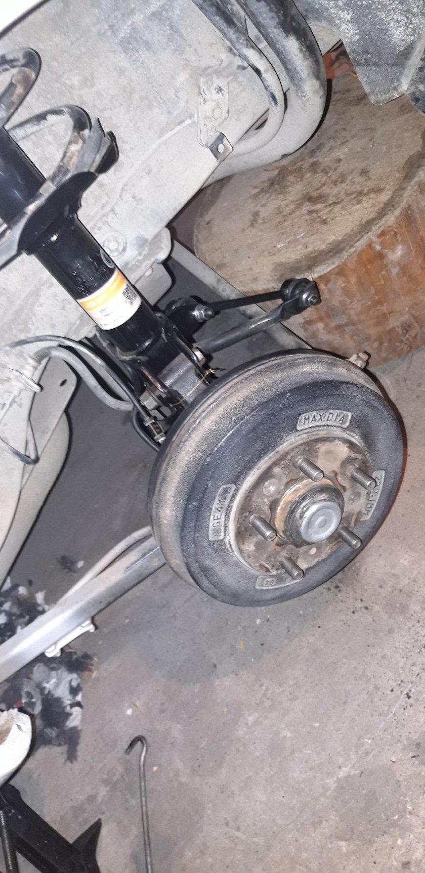 Замена задних линек Мазда Премаси