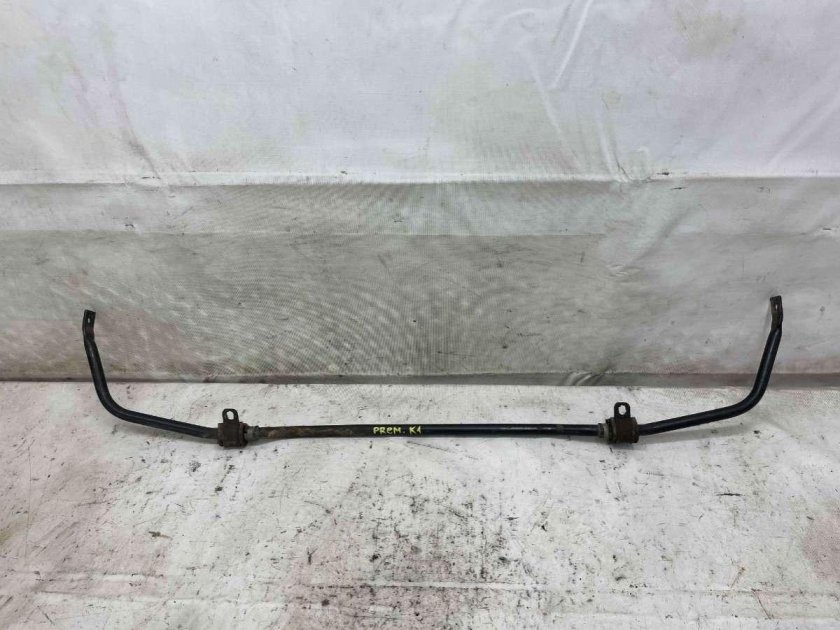 Задний стабилизатор Ниссан Либерти