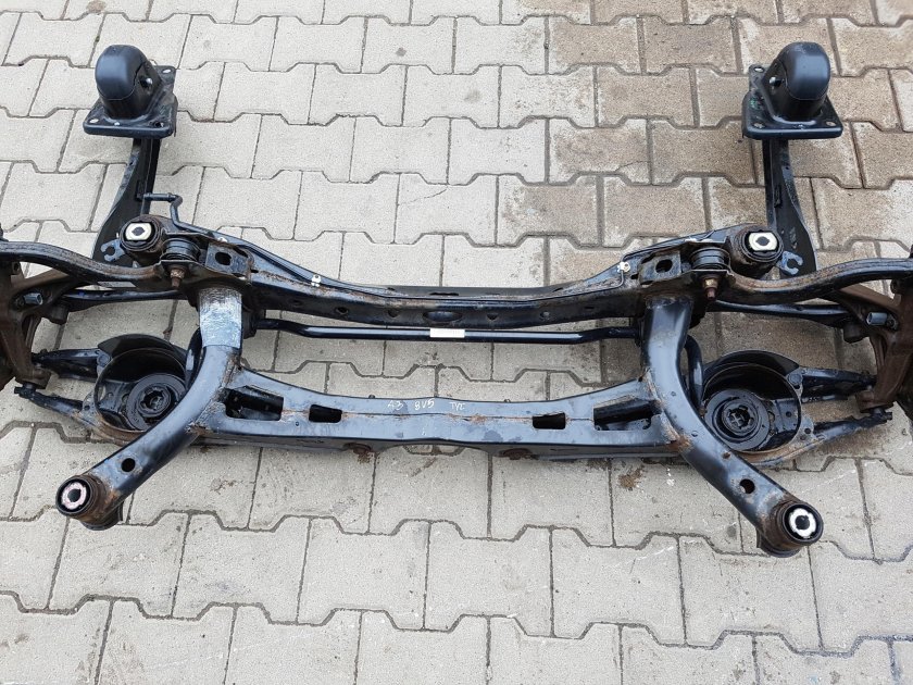 Гольф 5 задний подрамник