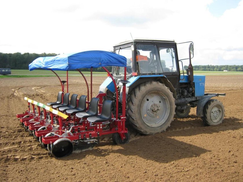 Рассадопосадочная машина Техмаш