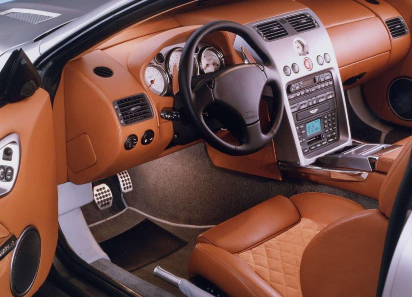 Aston Martin v12 Vanquish 2001