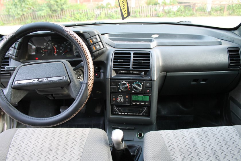 ВАЗ 2112 салон