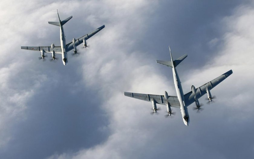 Бомбардировщик ту-95мс