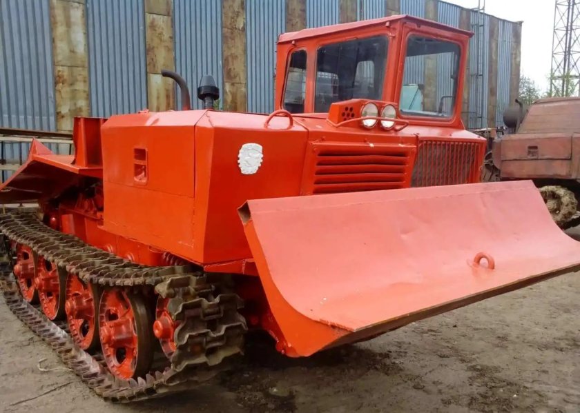 Трактор ДТ 55 трелевочник