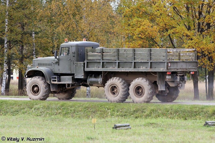 КРАЗ 255 военный