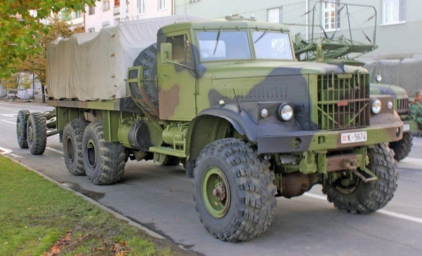 КРАЗ 255 заправщик