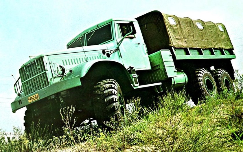 КРАЗ 255 болотоход