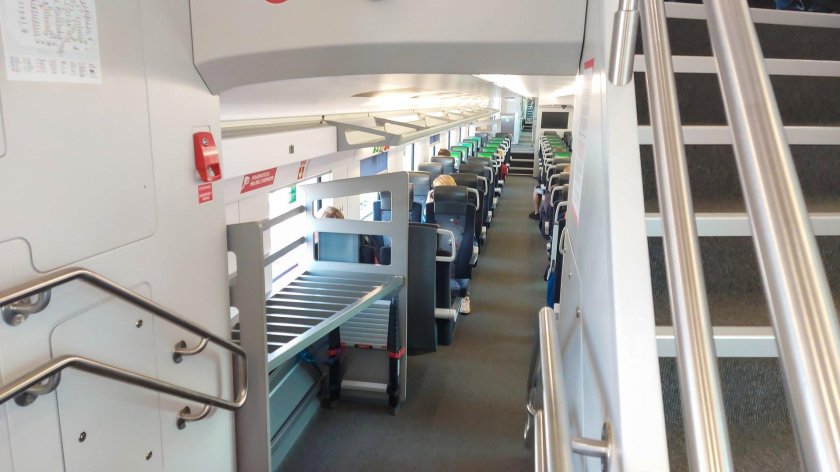 Двухэтажный поезд Штадлер