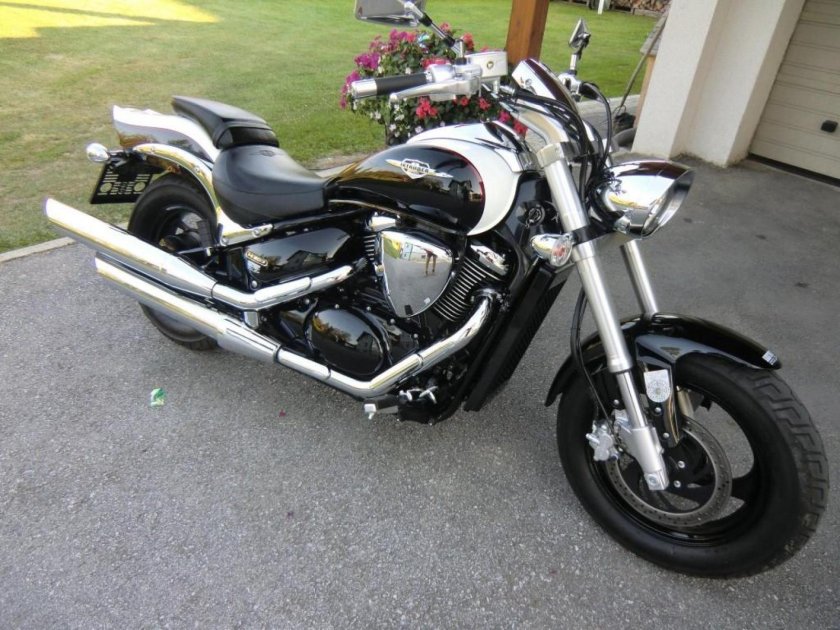 Suzuki Intruder m800