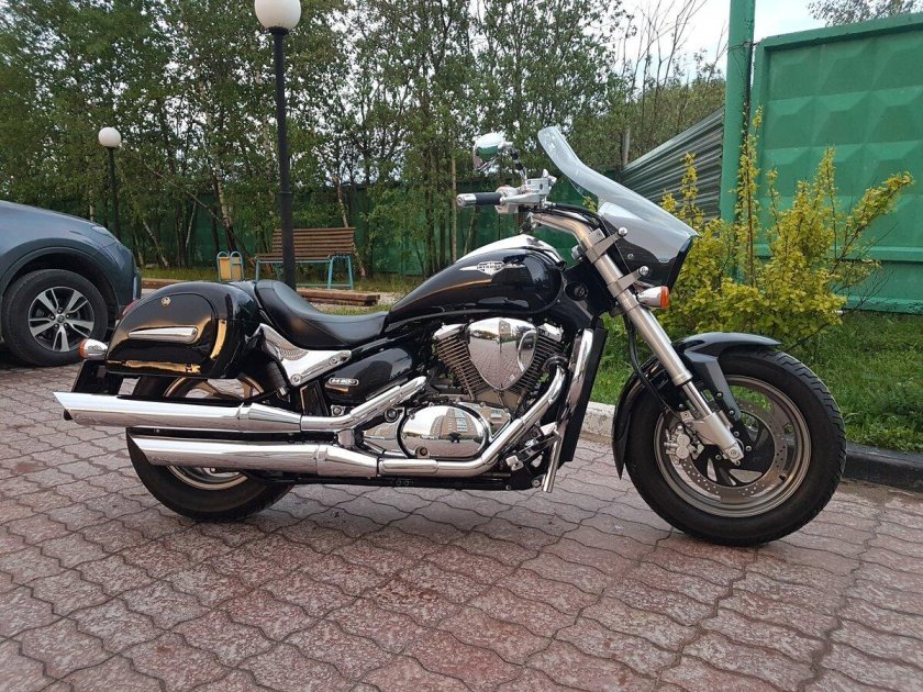 Suzuki Intruder m800