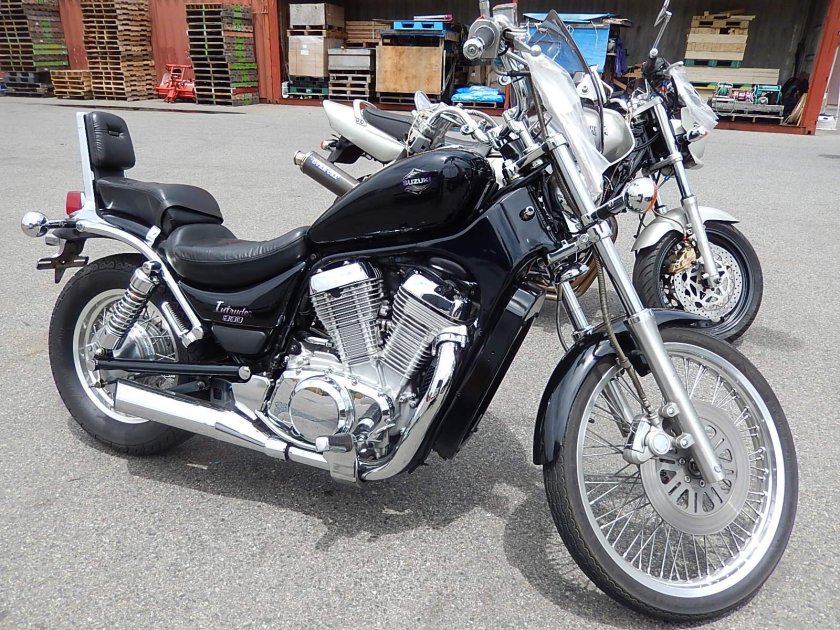 Suzuki Intruder 800