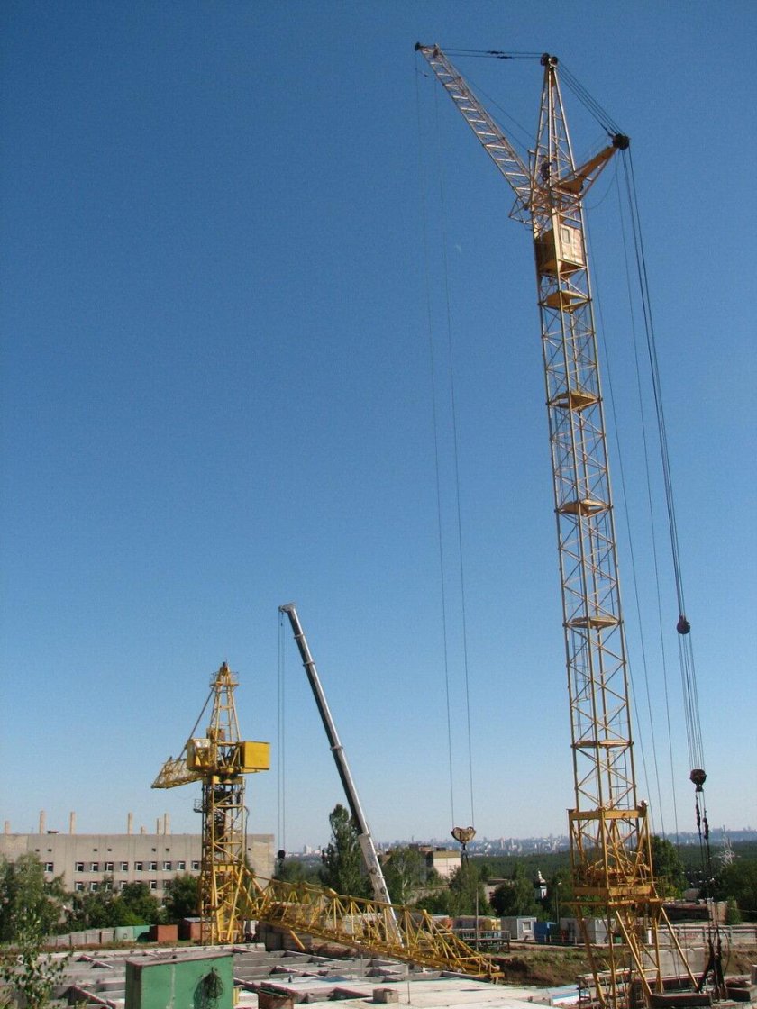 Башенный кран КБ 405