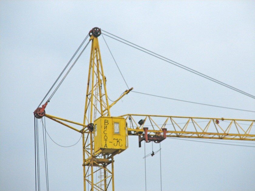 Башенный кран КБ-403