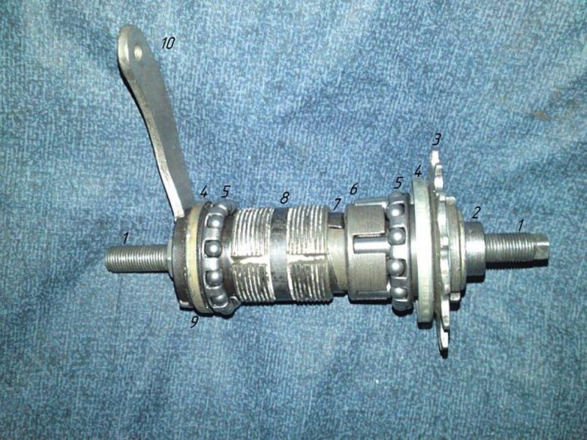 Стелс 745 задняя втулка