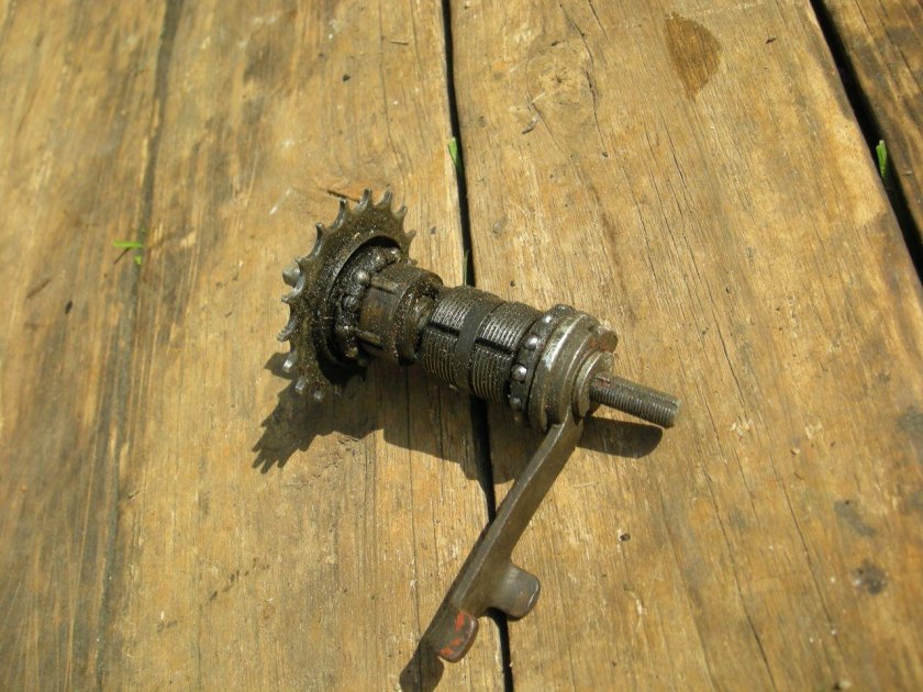 Червячная втулка заднего колеса велосипеда стелс 335