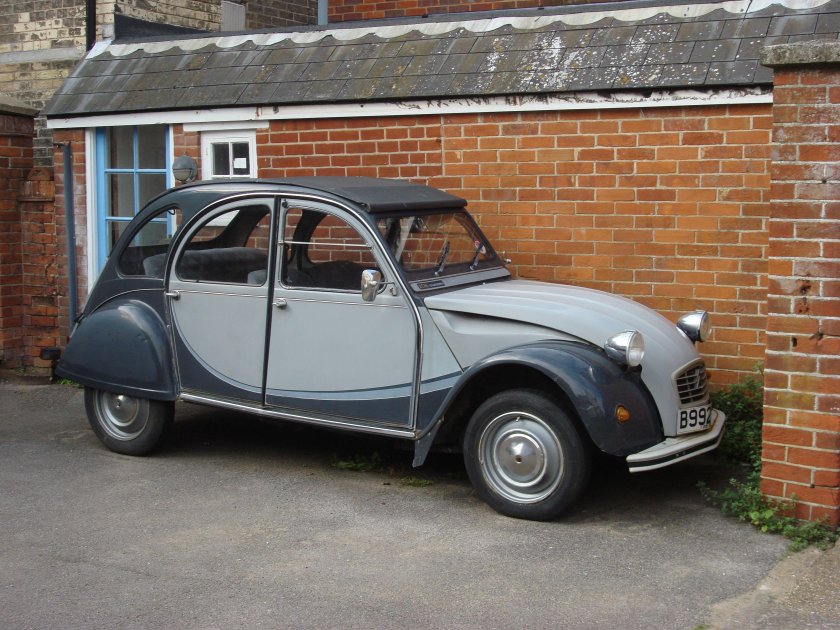 Citroen 2 CV Charleston