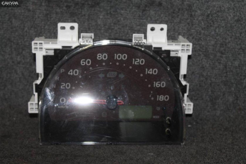 Toyota passo приборная панель