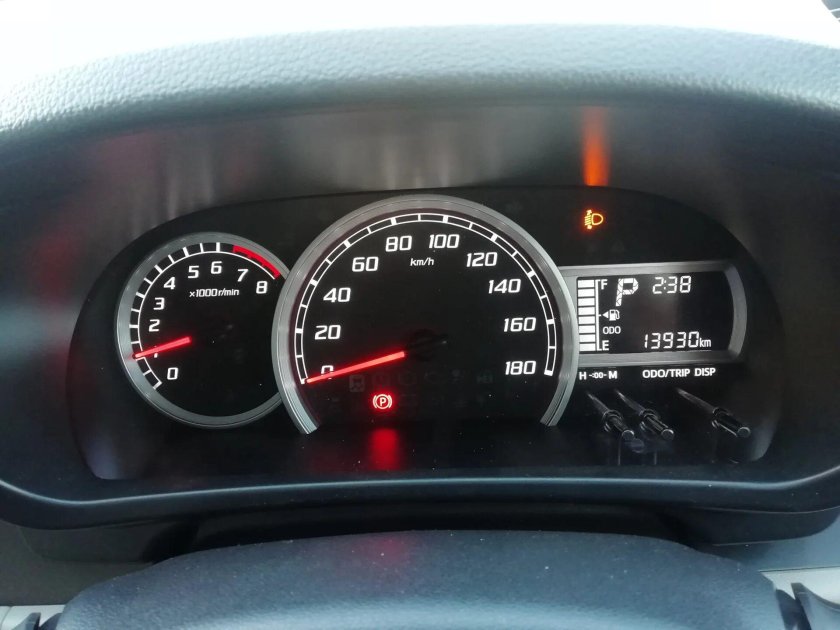 Приборная панель Тойота Пассо