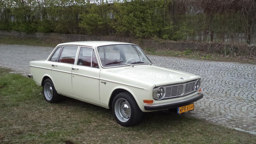 Volvo 140 Series