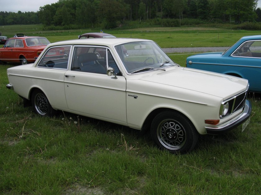 Volvo 142