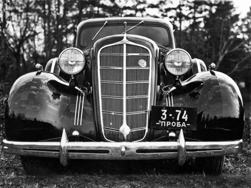 Автомобиль ЗИС 101