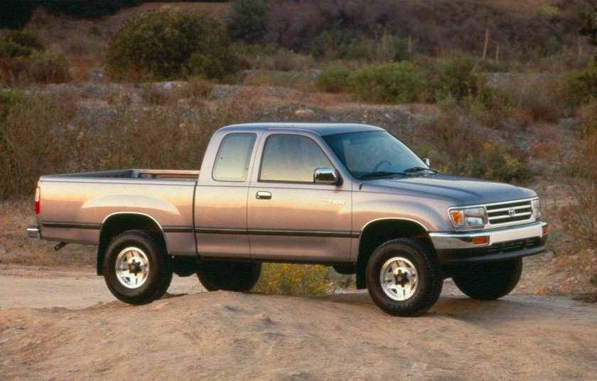 Toyota t100